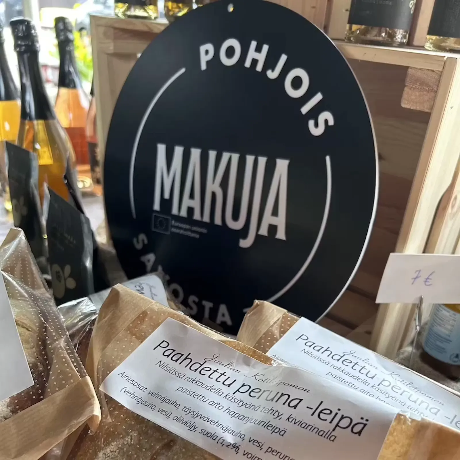 Juulian Kotileipomon leipäpöytä Makuja Pohjois-Savosta -tapahtumassa